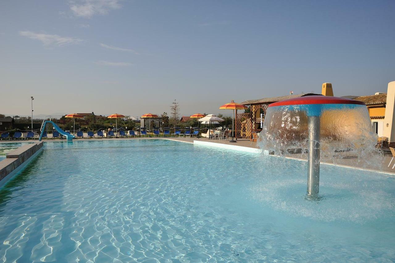 Villaggio Turistico Le Meridiane Марина ди Монтенеро Екстериор снимка