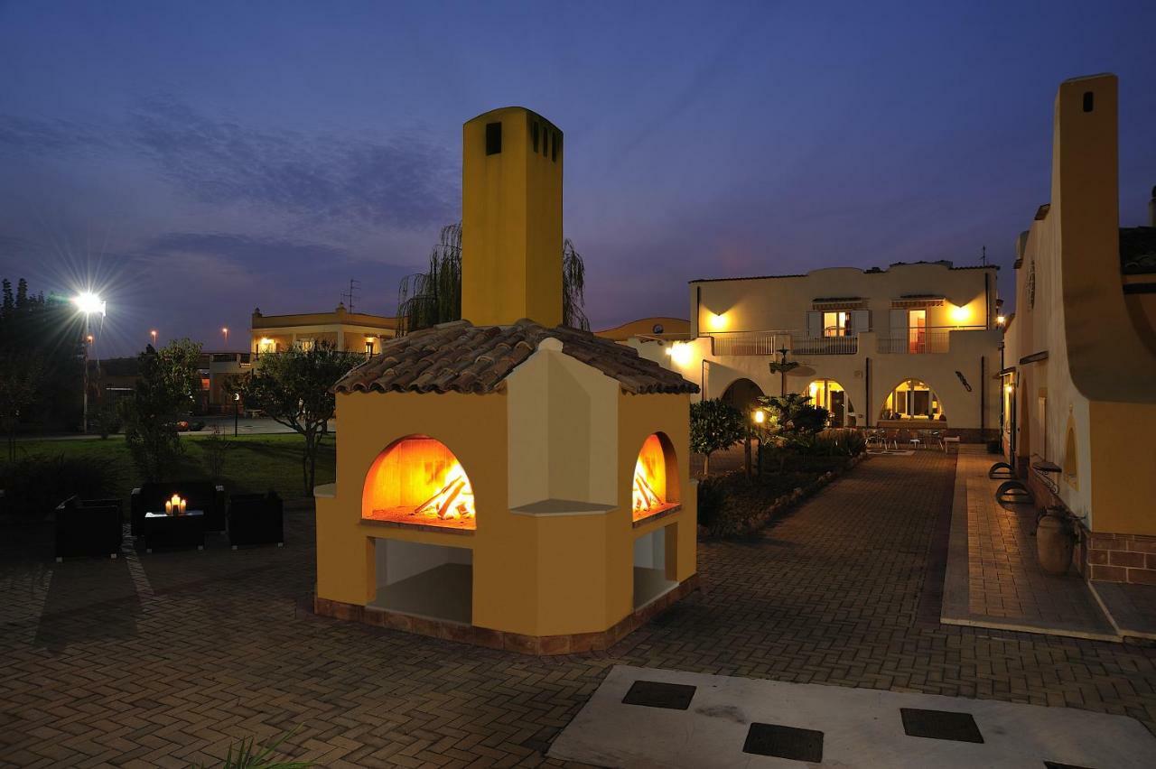 Villaggio Turistico Le Meridiane Марина ди Монтенеро Екстериор снимка